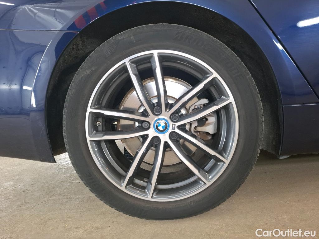 Bmw  Serie 5 BMW Série 5 Touring / 2020 / 5P / Break 530e 292ch M Sport BVA8 #24