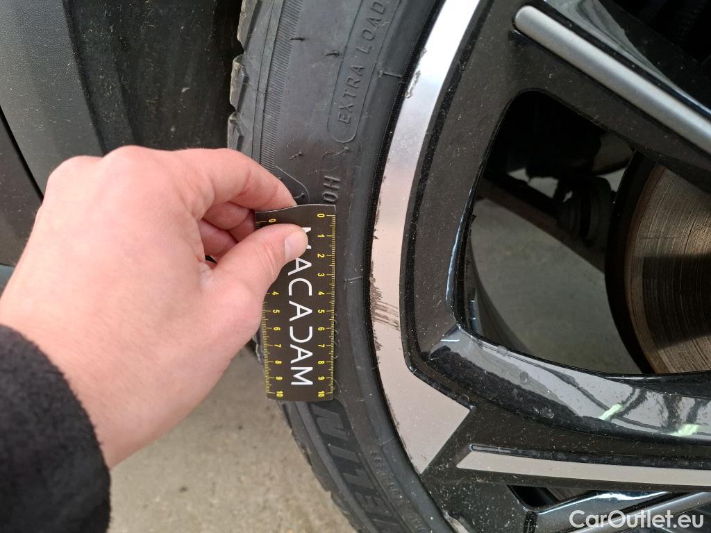  DS  DS7 DS DS 7 Crossback / 2017 / 5P / SUV E-TENSE 4x4 300 Louvre(SL)
 #7