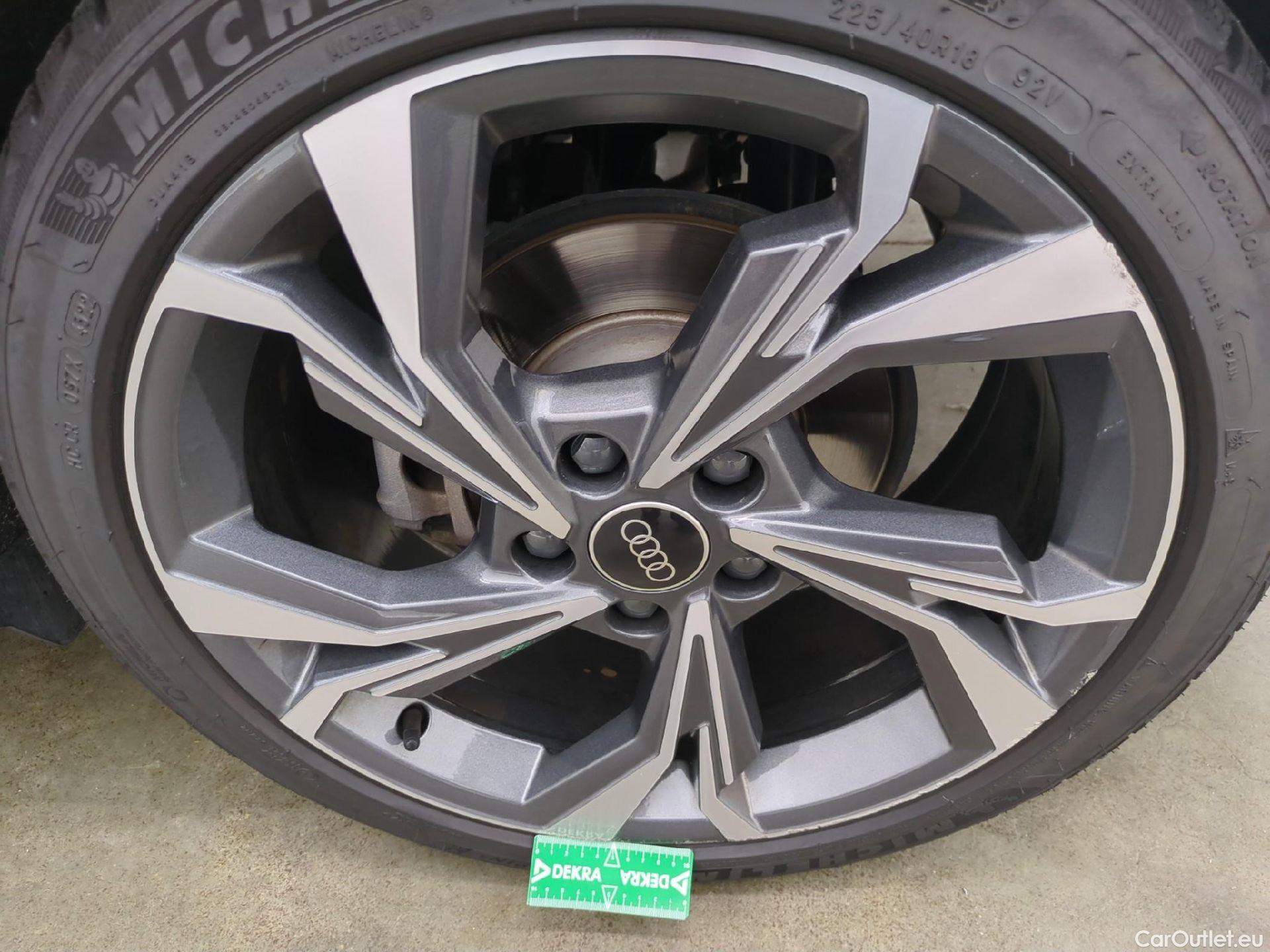  Audi  A3  Sportback 40 TFSI e S line 1.4 TFSI 205CV BVA6 E6d #17