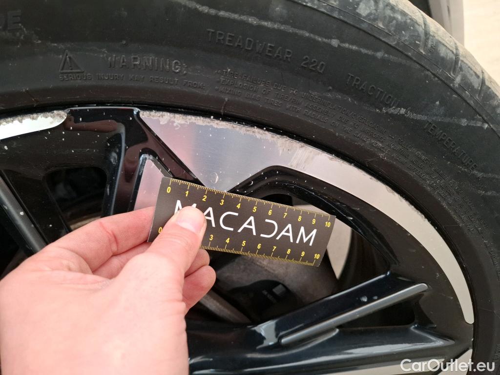  DS  DS7 DS DS 7 Crossback / 2017 / 5P / SUV E-TENSE 4x4 300 Louvre(SL)
 #25