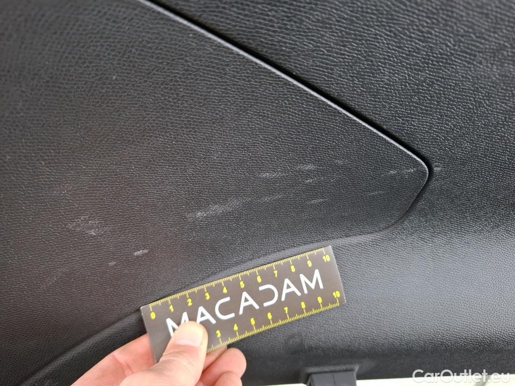  DS  DS7 DS DS 7 Crossback / 2017 / 5P / SUV E-TENSE 4x4 300 Louvre(SL)
 #30