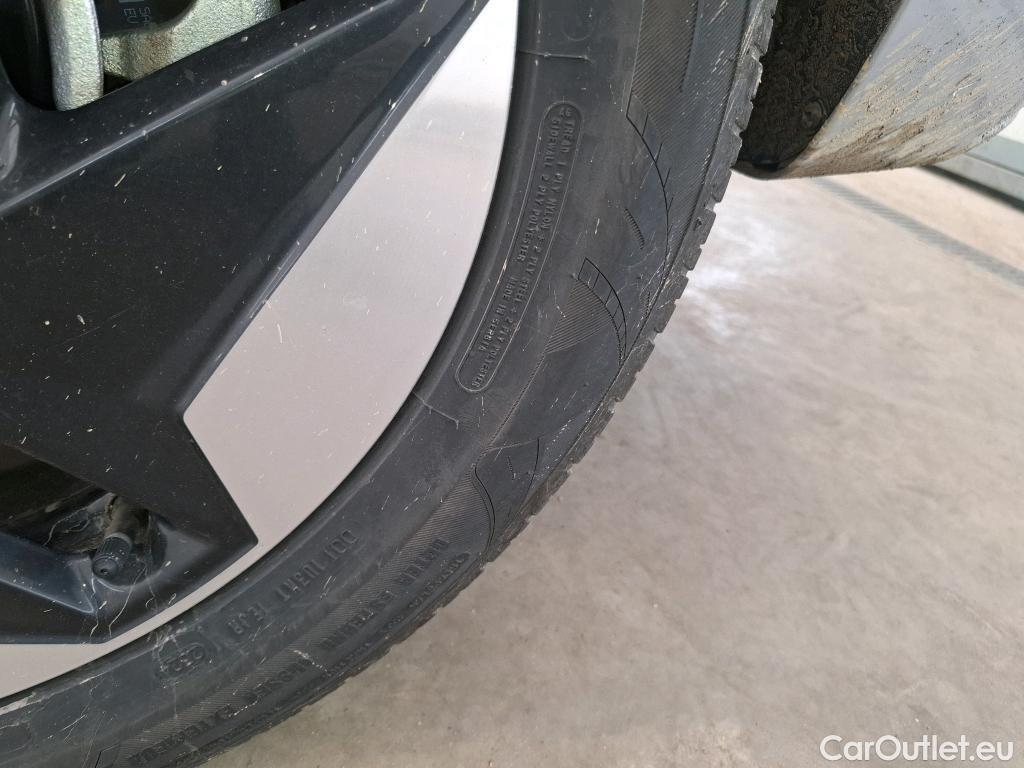  Hyundai  i30 HYUNDAI Kona / 2023 / 5P / SUV BEV 65KWH ELECTRIQUE 217CH CREATIVE #13