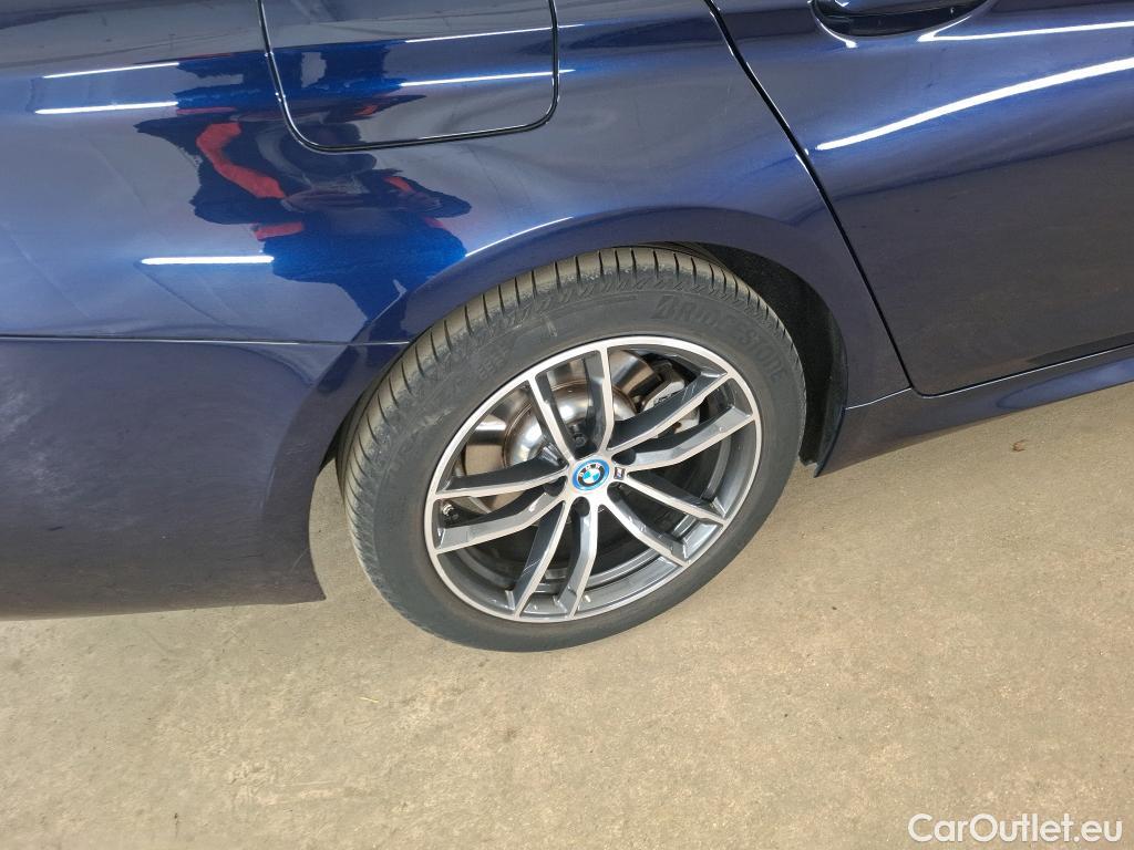  Bmw  Serie 5 BMW Série 5 Touring / 2020 / 5P / Break 530e 292ch M Sport BVA8 #14