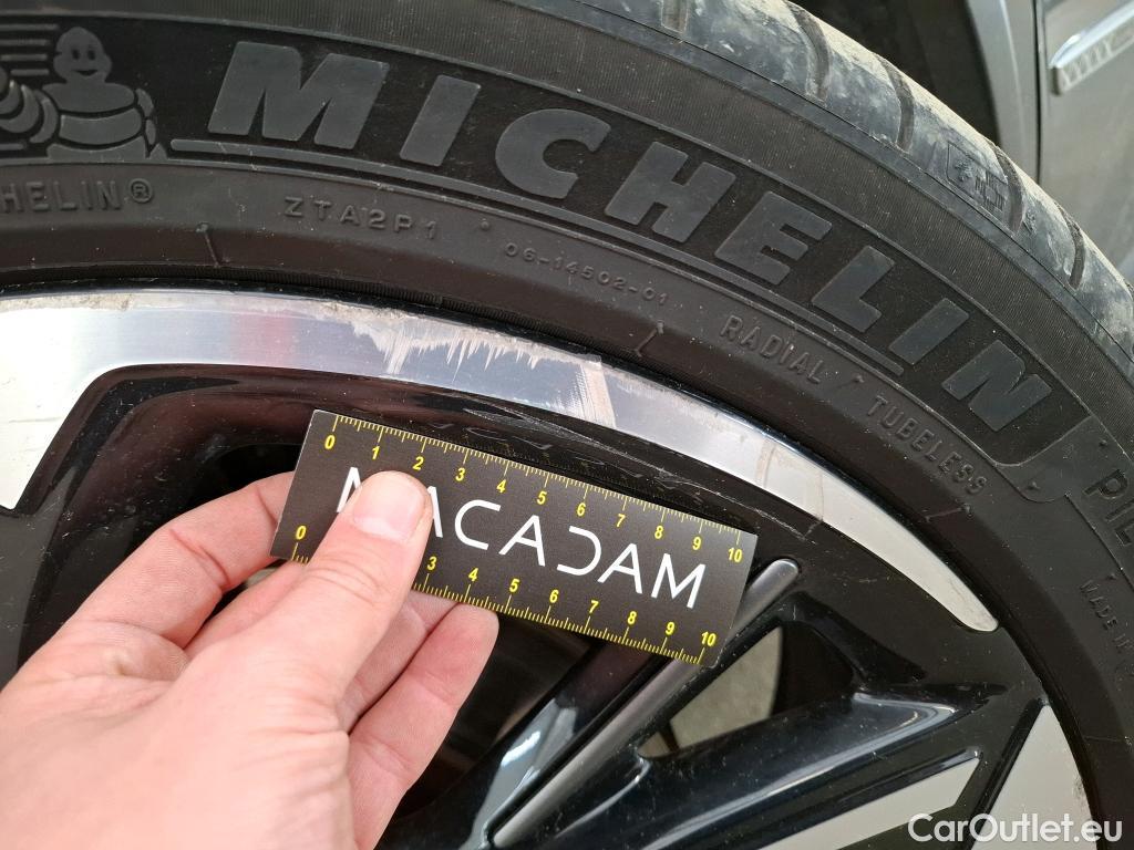  DS  DS7 DS DS 7 Crossback / 2017 / 5P / SUV E-TENSE 4x4 300 Louvre(SL)
 #11