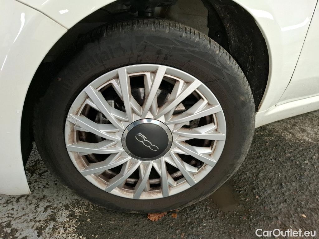  Fiat  500 FIAT  / 2015 / 3P / Berline Hybrid 1.0 BSG 70 ch Dolcevita #9