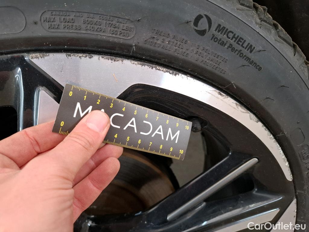  DS  DS7 DS DS 7 Crossback / 2017 / 5P / SUV E-TENSE 4x4 300 Louvre(SL)
 #18