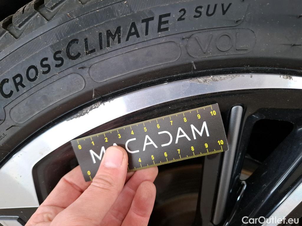  DS  DS7 DS DS 7 Crossback / 2017 / 5P / SUV E-TENSE 4x4 300 Louvre(SL)
 #17