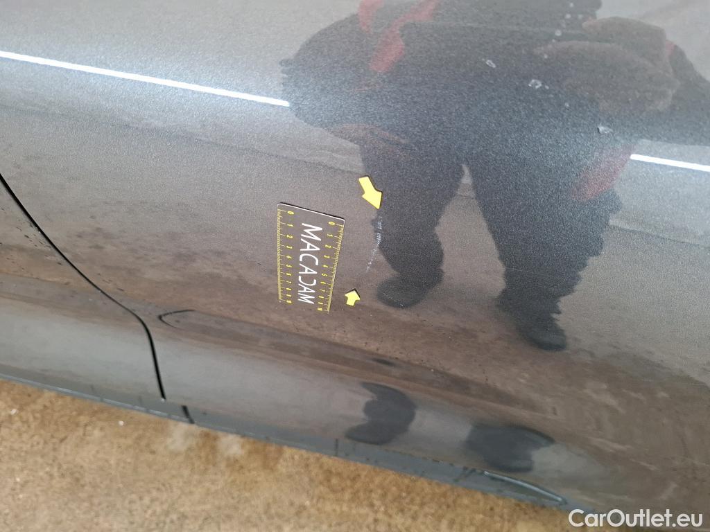  Ford  Kuga FORD  / 2019 / 5P / SUV 2.5 Dur 225 hybrid PHEV Pshift Titanium #46