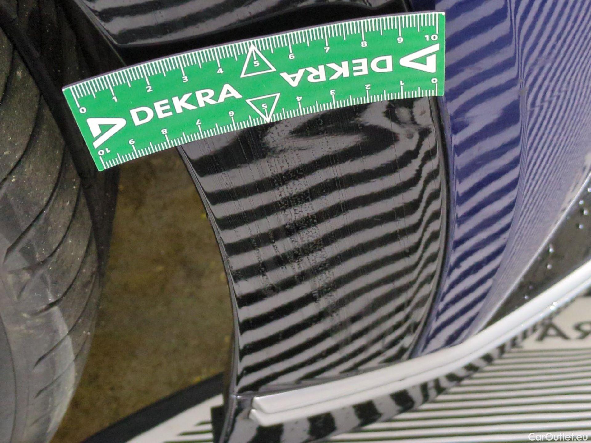  KIA  Ev6 KIA  / 2021 / 5P / SUV BEV 77.4 KWH 4WD AIR DESIGN #14