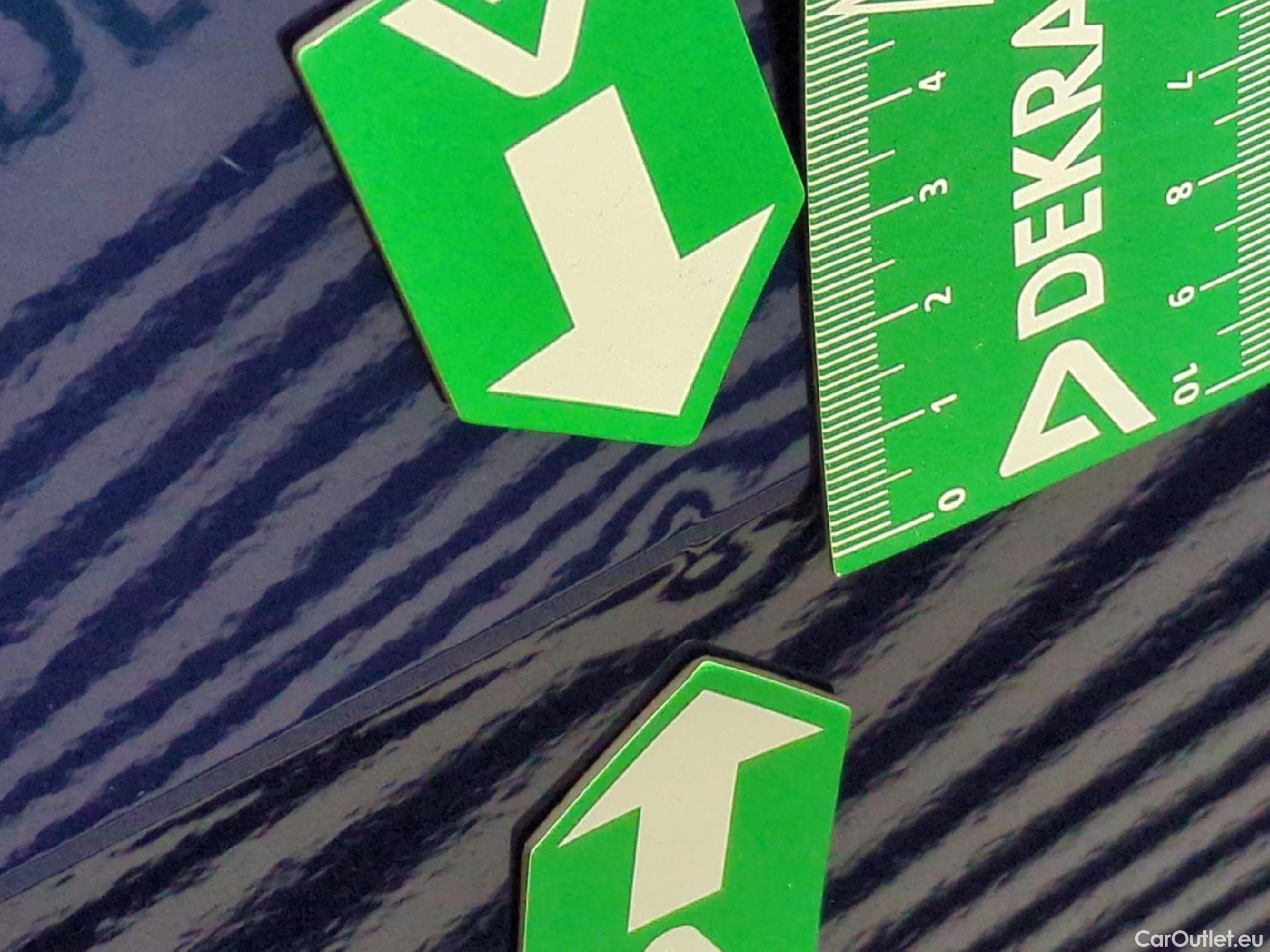  KIA  Ev6 KIA  / 2021 / 5P / SUV BEV 77.4 KWH 4WD AIR DESIGN #20