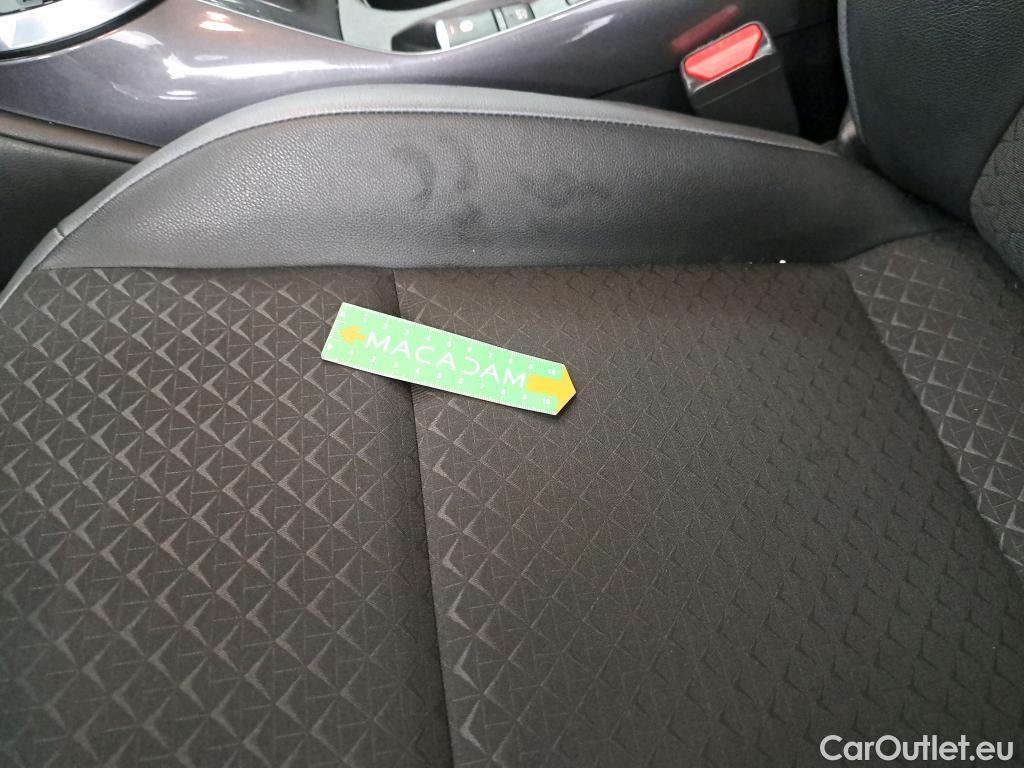  Nissan  Juke NISSAN  / 2019 / 5P / Crossover Hybrid 143 Business+ #4