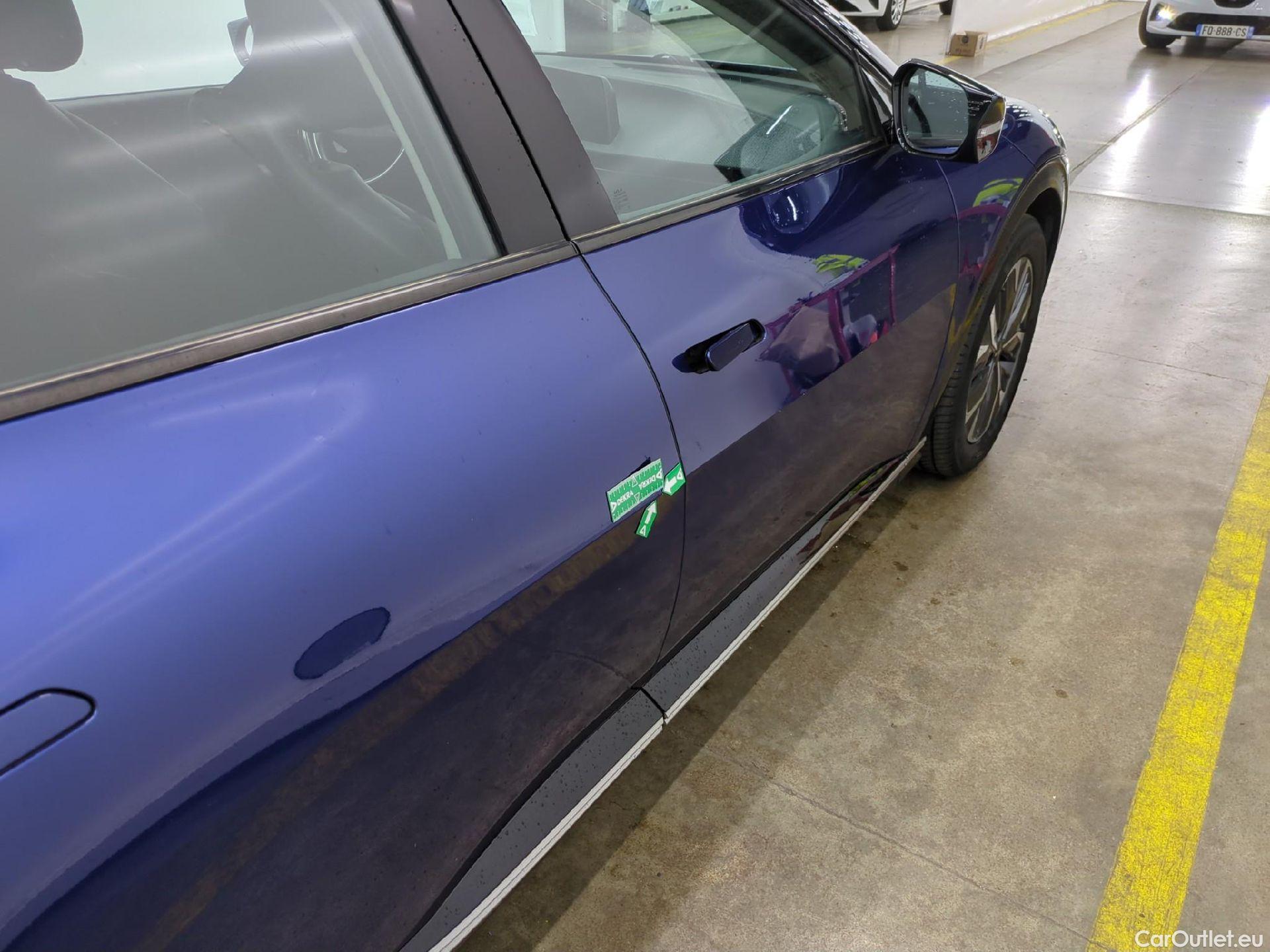  KIA  Ev6 KIA  / 2021 / 5P / SUV BEV 77.4 KWH 4WD AIR DESIGN #5