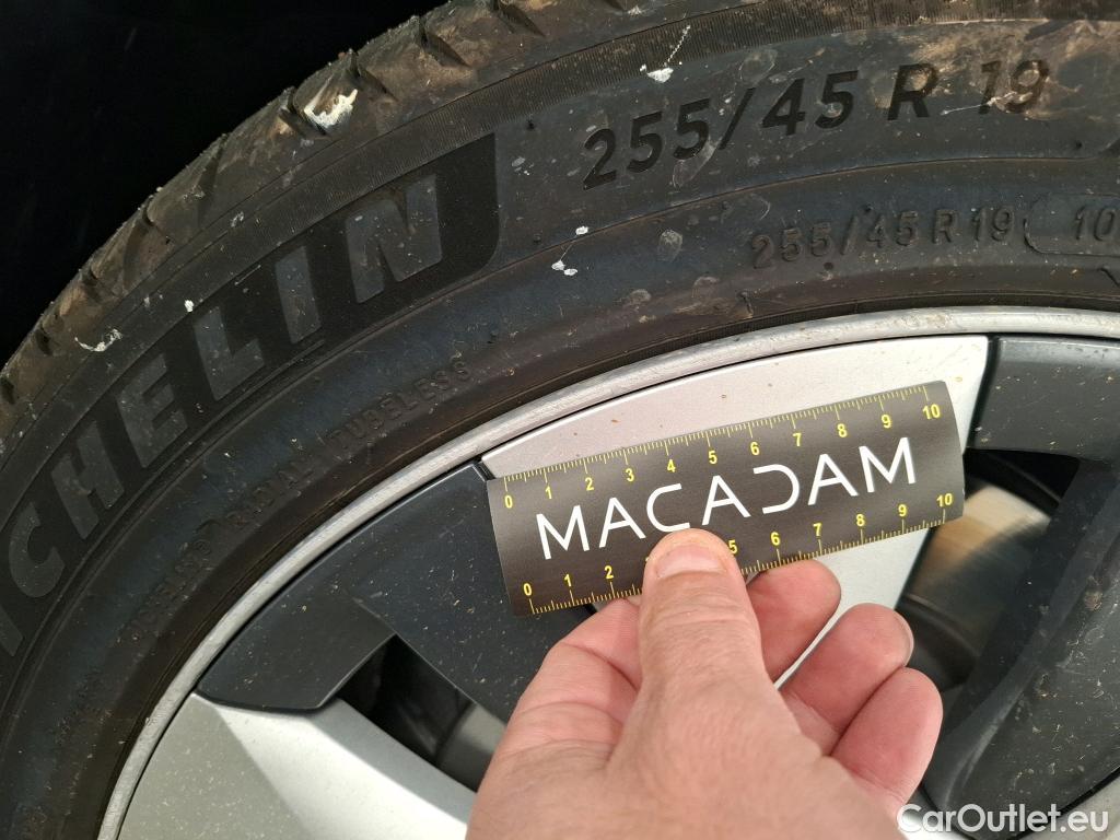  Tesla  Model Y TESLA  / 2020 / 5P / SUV Grand Autonomie Dual Motor AWD #25