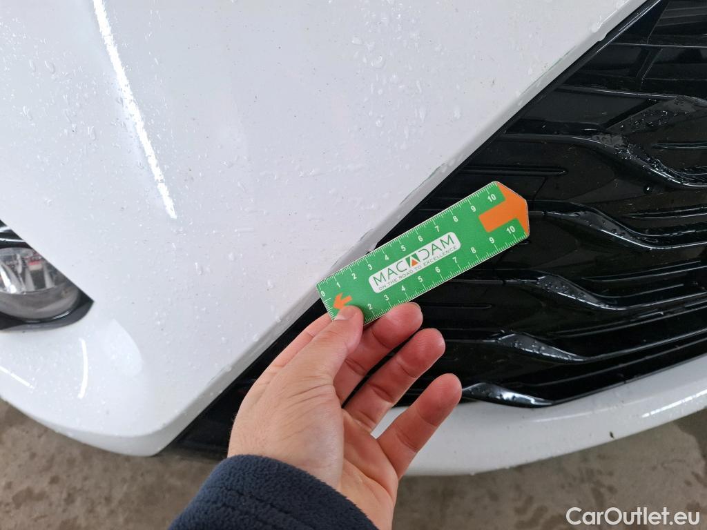  Toyota  Yaris TOYOTA  Hybride 5p Berline 1.5 VVT-I HYBRID France Business #11