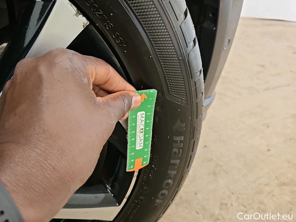  Toyota  C-HR TOYOTA  / 2016 / 5P / SUV 1.8 HYBRIDE 122 COLLECTION #17