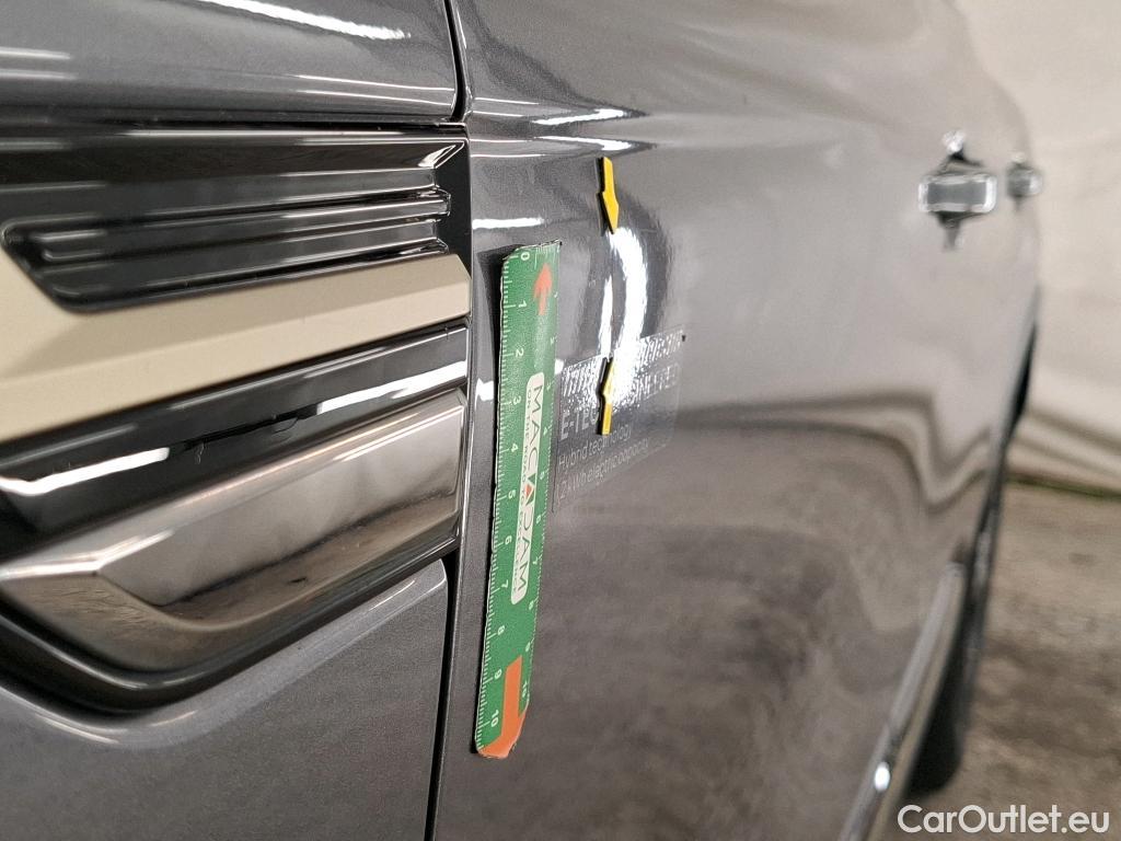  Renault  Arkana RENAULT  / 2021 / 5P / SUV R.S. Line E-TECH 145 -21B #9