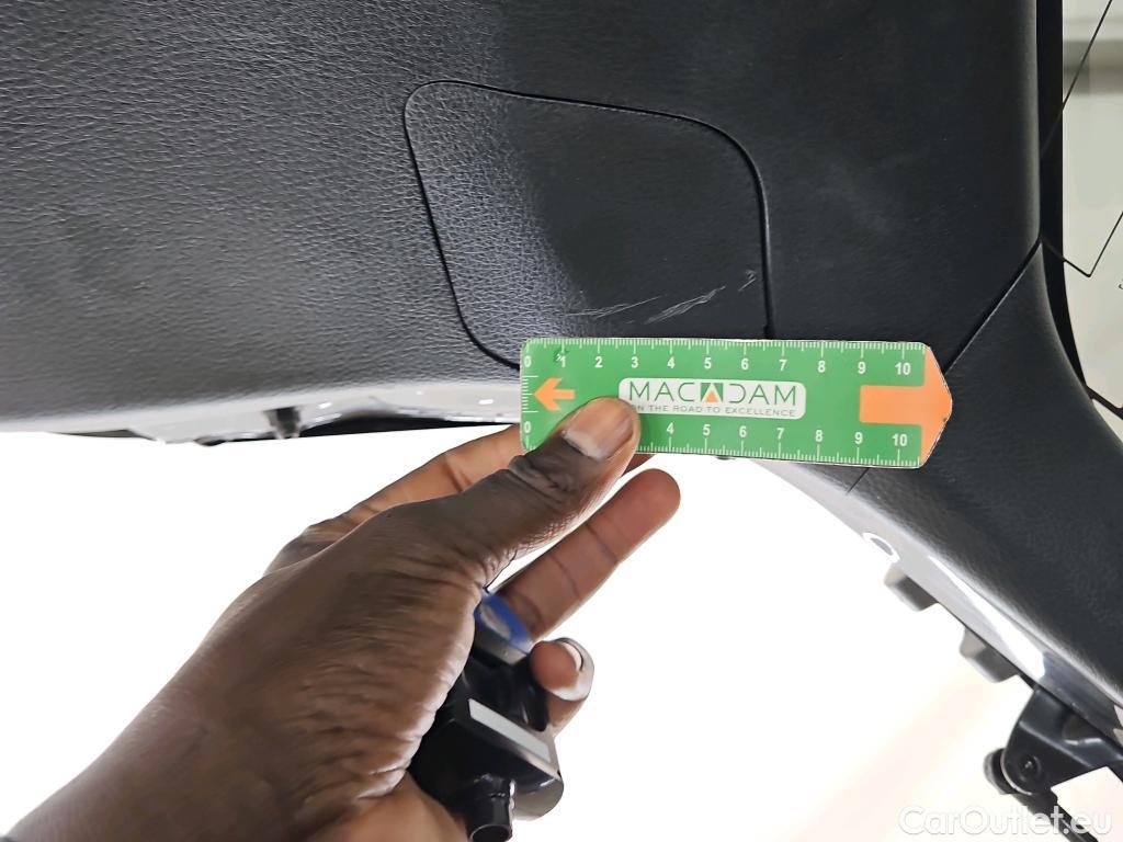  Toyota  C-HR TOYOTA  / 2016 / 5P / SUV 1.8 HYBRIDE 122 COLLECTION #15