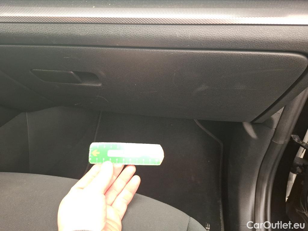  KIA  Sportage KIA  / 2021 / 5P / SUV 1.6 T-GDI 265 PHEV AUTO 4WD ACTIVE BUSIN #22