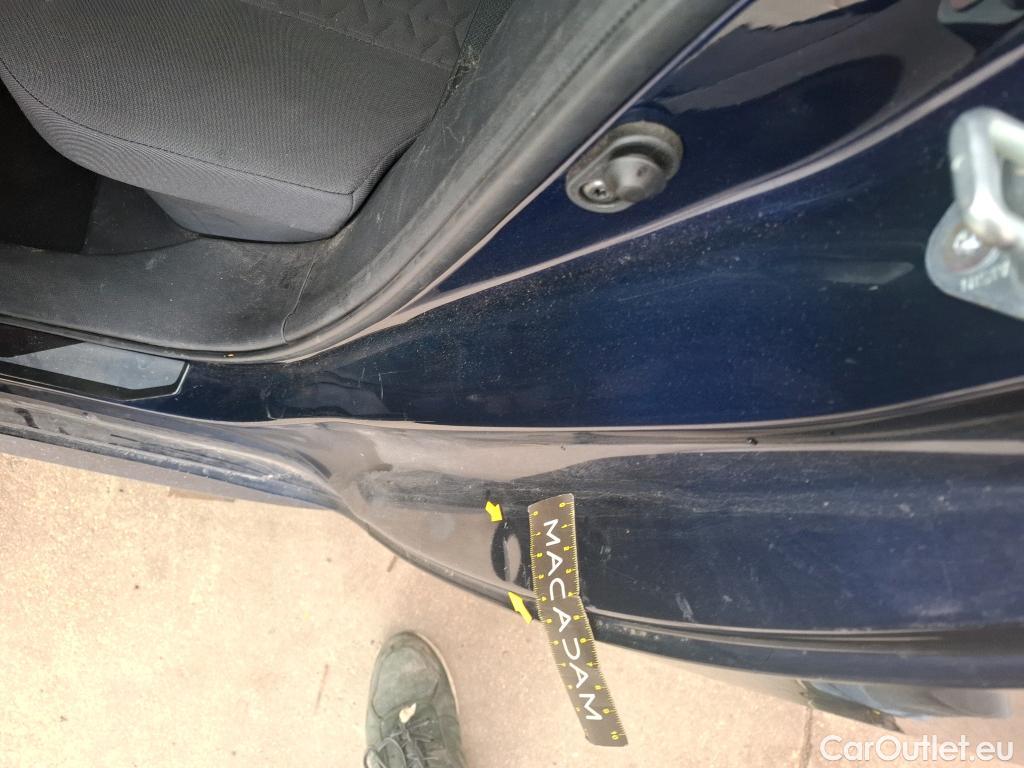  Toyota  Corolla TOYOTA  / 2018 / 5P / Berline Hybride 122h Dynamic Business Stage Acad #33