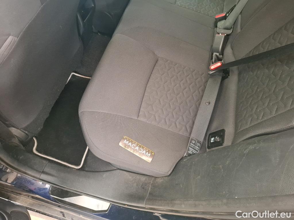  Toyota  Corolla TOYOTA  / 2018 / 5P / Berline Hybride 122h Dynamic Business Stage Acad #41