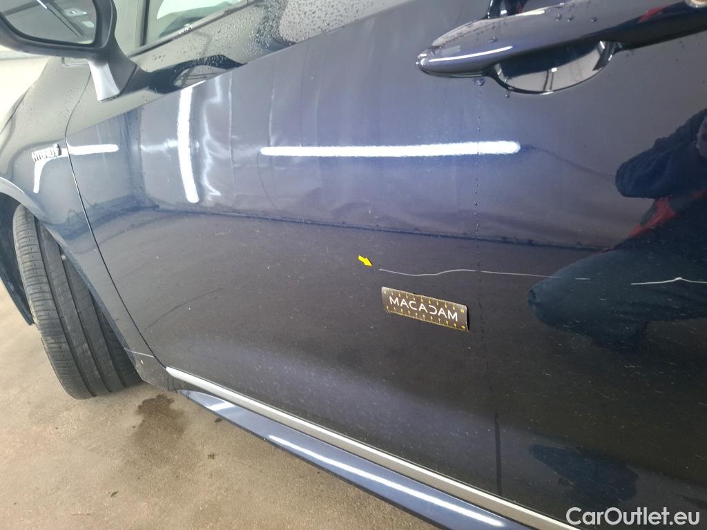  Toyota  Corolla TOYOTA  / 2018 / 5P / Berline Hybride 122h Dynamic Business Stage Acad #1