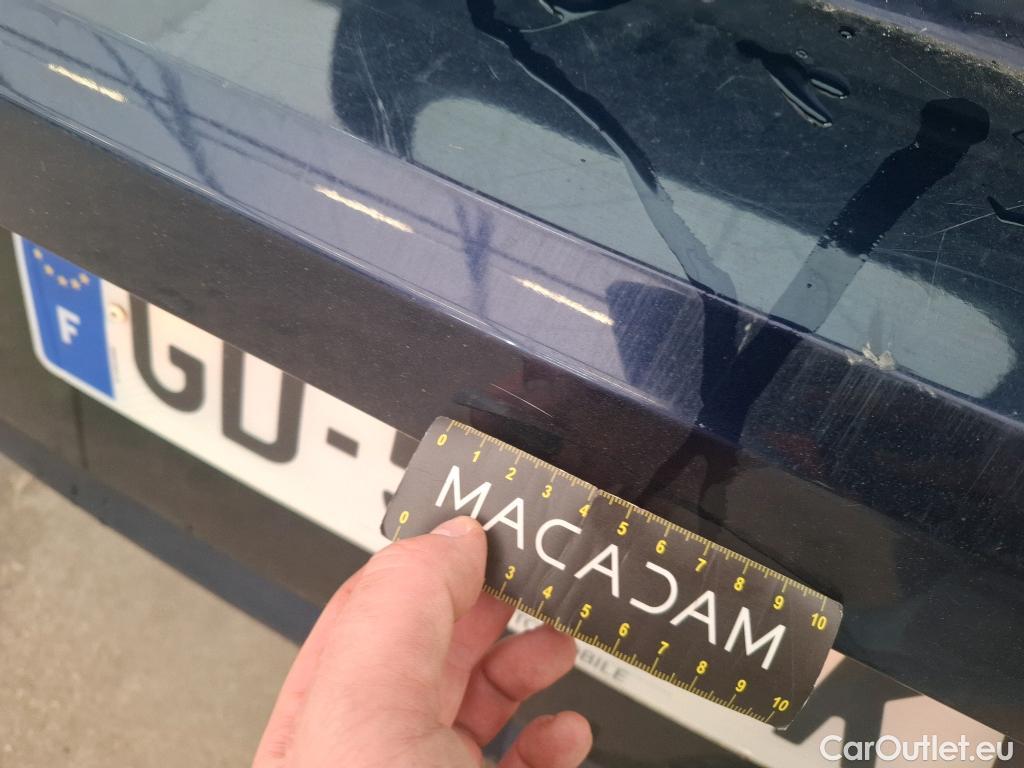  Toyota  Corolla TOYOTA  / 2018 / 5P / Berline Hybride 122h Dynamic Business Stage Acad #15