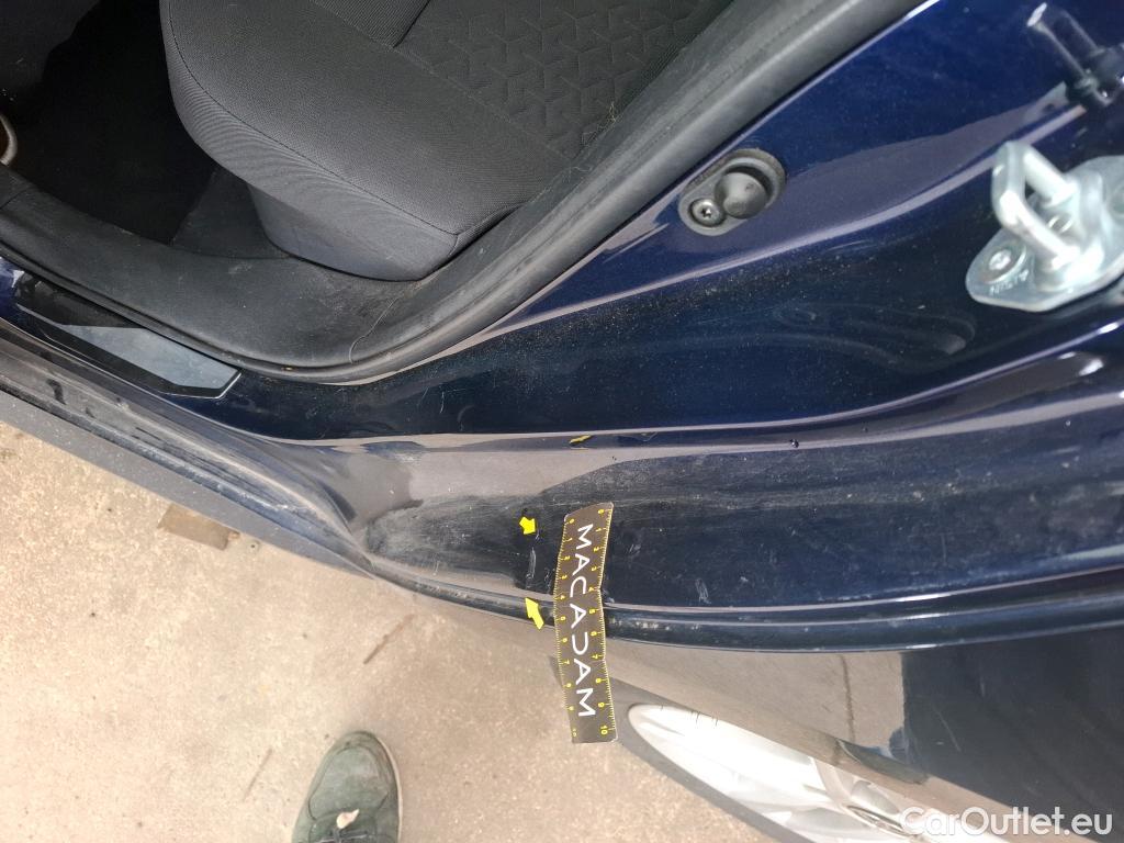  Toyota  Corolla TOYOTA  / 2018 / 5P / Berline Hybride 122h Dynamic Business Stage Acad #31