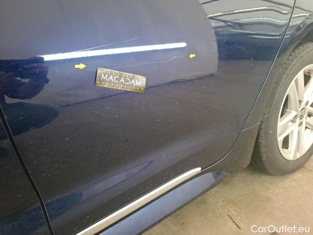  Toyota  Corolla TOYOTA  / 2018 / 5P / Berline Hybride 122h Dynamic Business Stage Acad #6