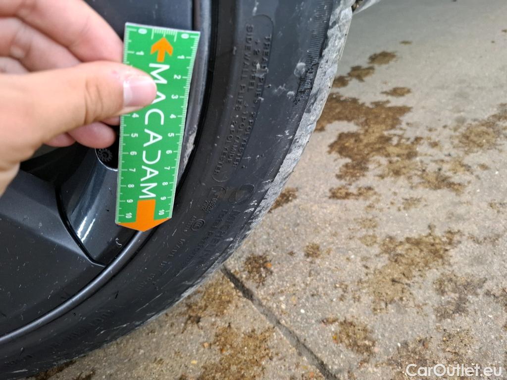  Tesla  Model 3 TESLA  / 2018 / 4P / Berline Grande Autonomie #19