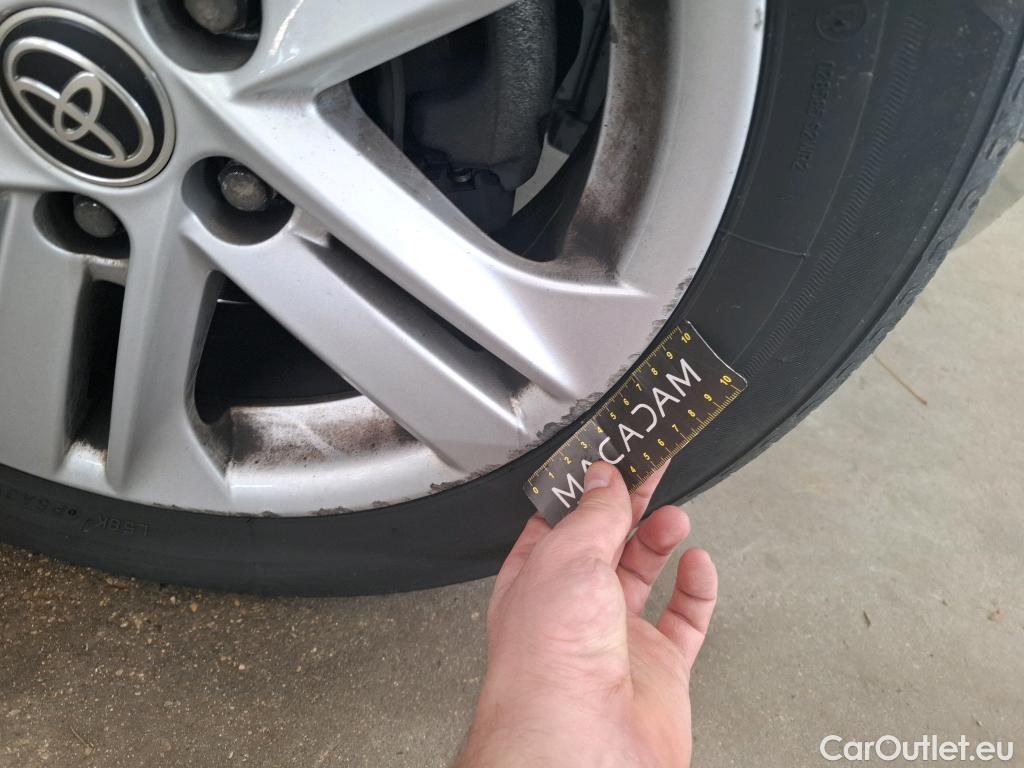  Toyota  Corolla TOYOTA  / 2018 / 5P / Berline Hybride 122h Dynamic Business Stage Acad #9