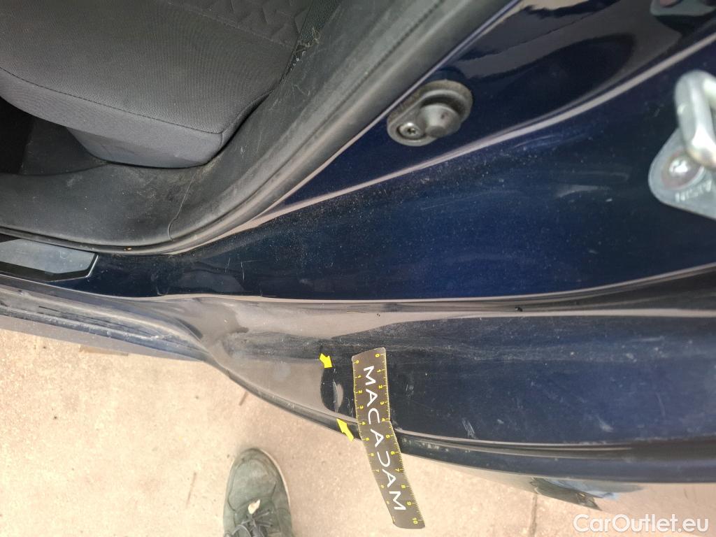  Toyota  Corolla TOYOTA  / 2018 / 5P / Berline Hybride 122h Dynamic Business Stage Acad #32