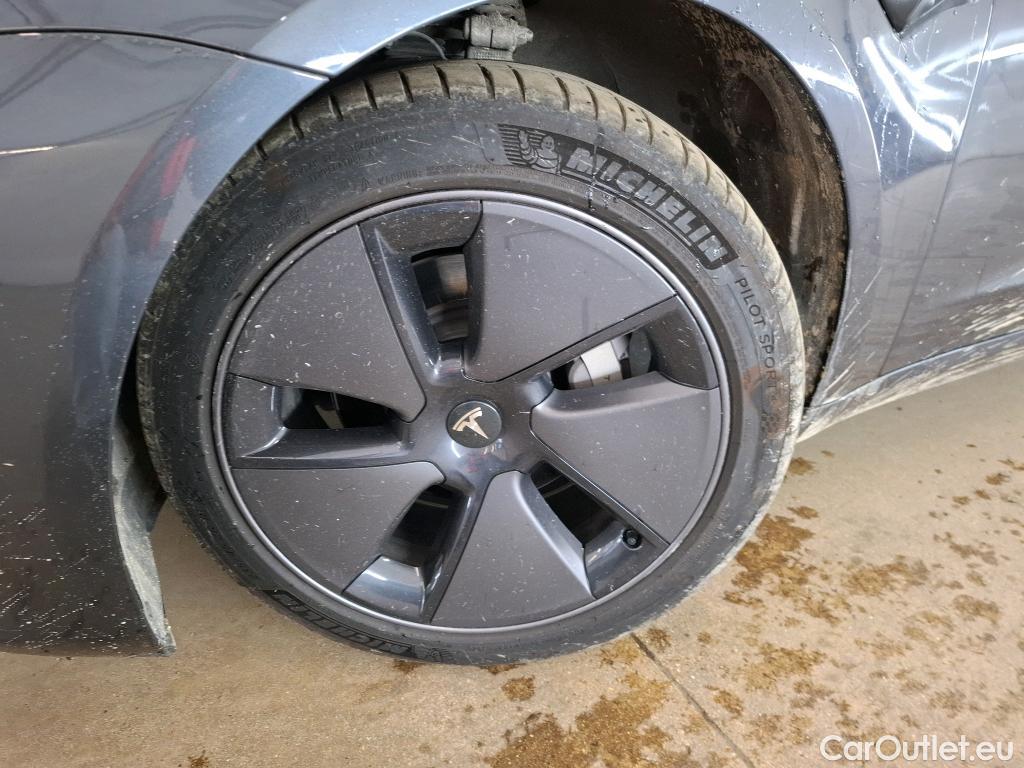  Tesla  Model 3 TESLA  / 2018 / 4P / Berline Grande Autonomie #16
