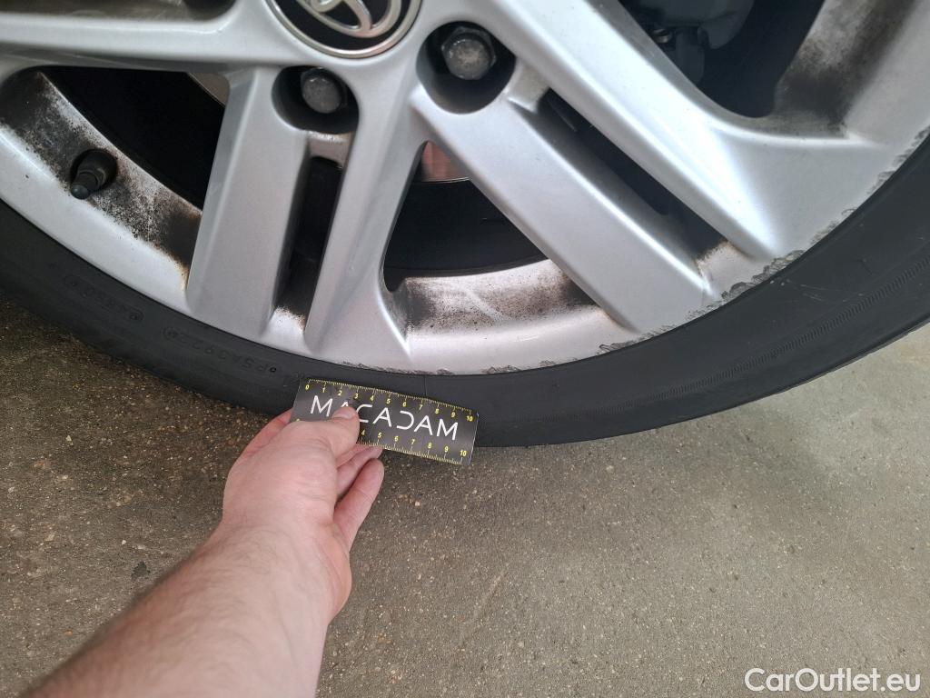  Toyota  Corolla TOYOTA  / 2018 / 5P / Berline Hybride 122h Dynamic Business Stage Acad #11