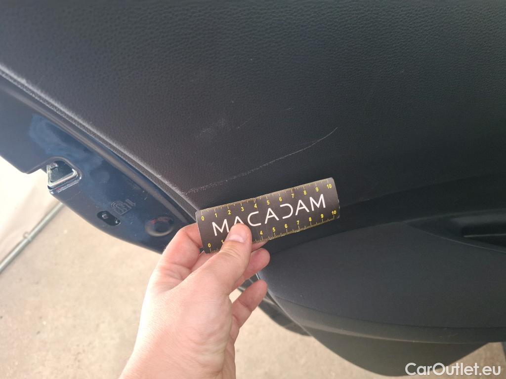  Toyota  Corolla TOYOTA  / 2018 / 5P / Berline Hybride 122h Dynamic Business Stage Acad #22