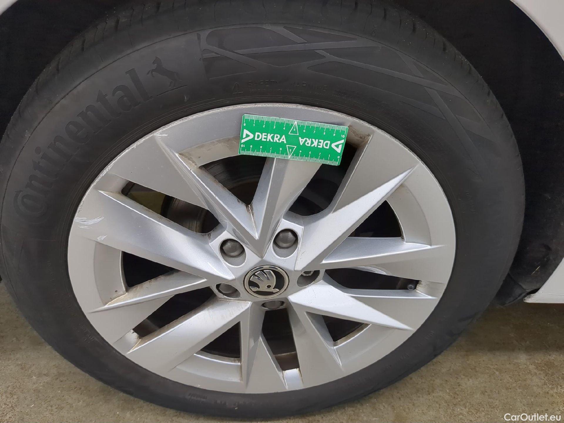  Skoda  Octavia  Break Style 2.0 TDI 150CV BVA7 E6dT #8