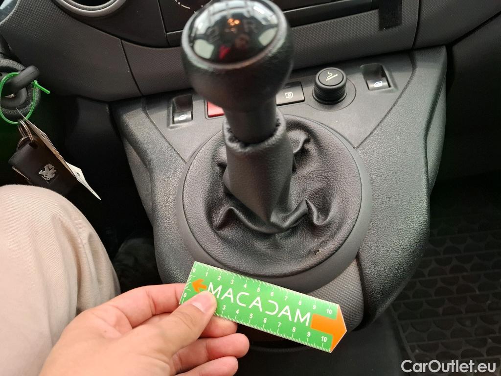  Peugeot  Partner  L2 Premium Pack 1.6 HDi 100CV BVM5 E6 #20