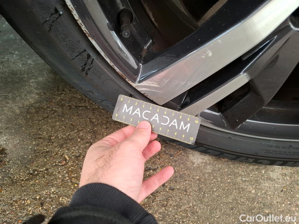  Peugeot  3008 PEUGEOT  / 2020 / 5P / SUV 1.6 HYBRID 225 E-EAT8 Allure Pack #14