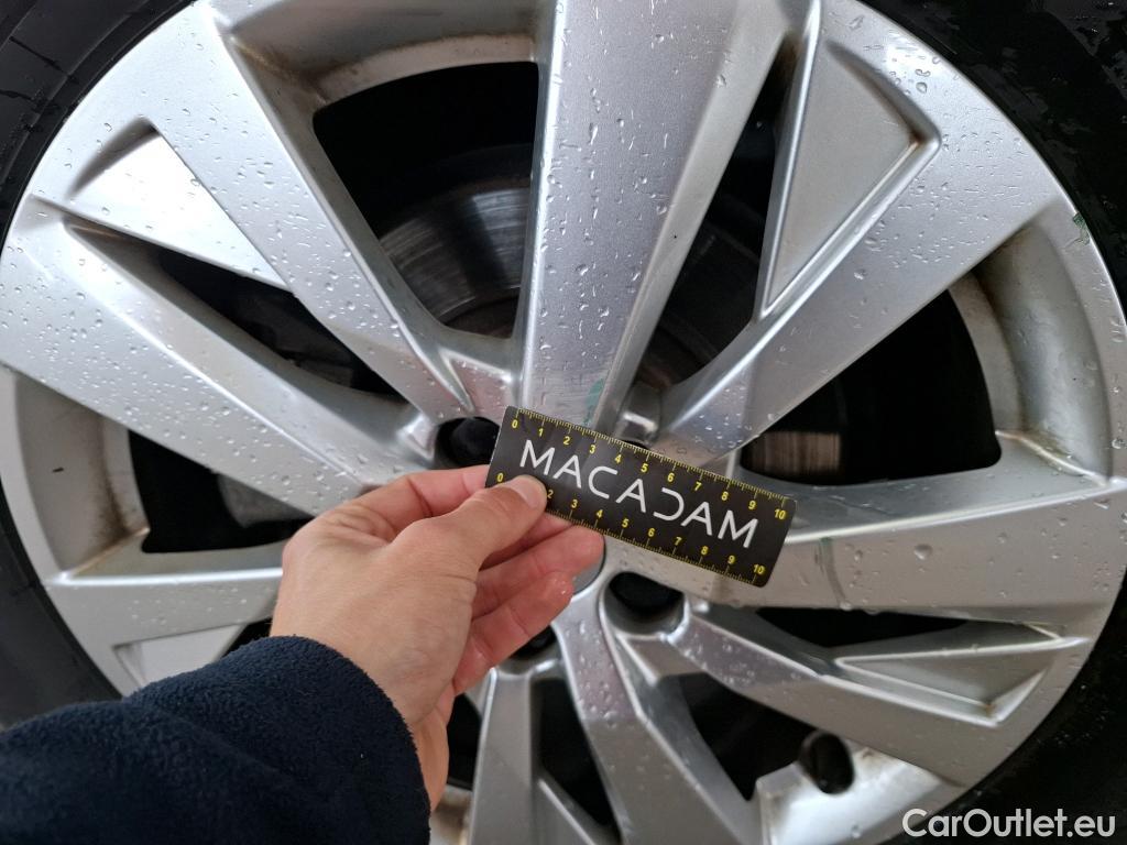  Peugeot  5008  Active Business 1.2 PureTech 130CV BVA8 E6d #85