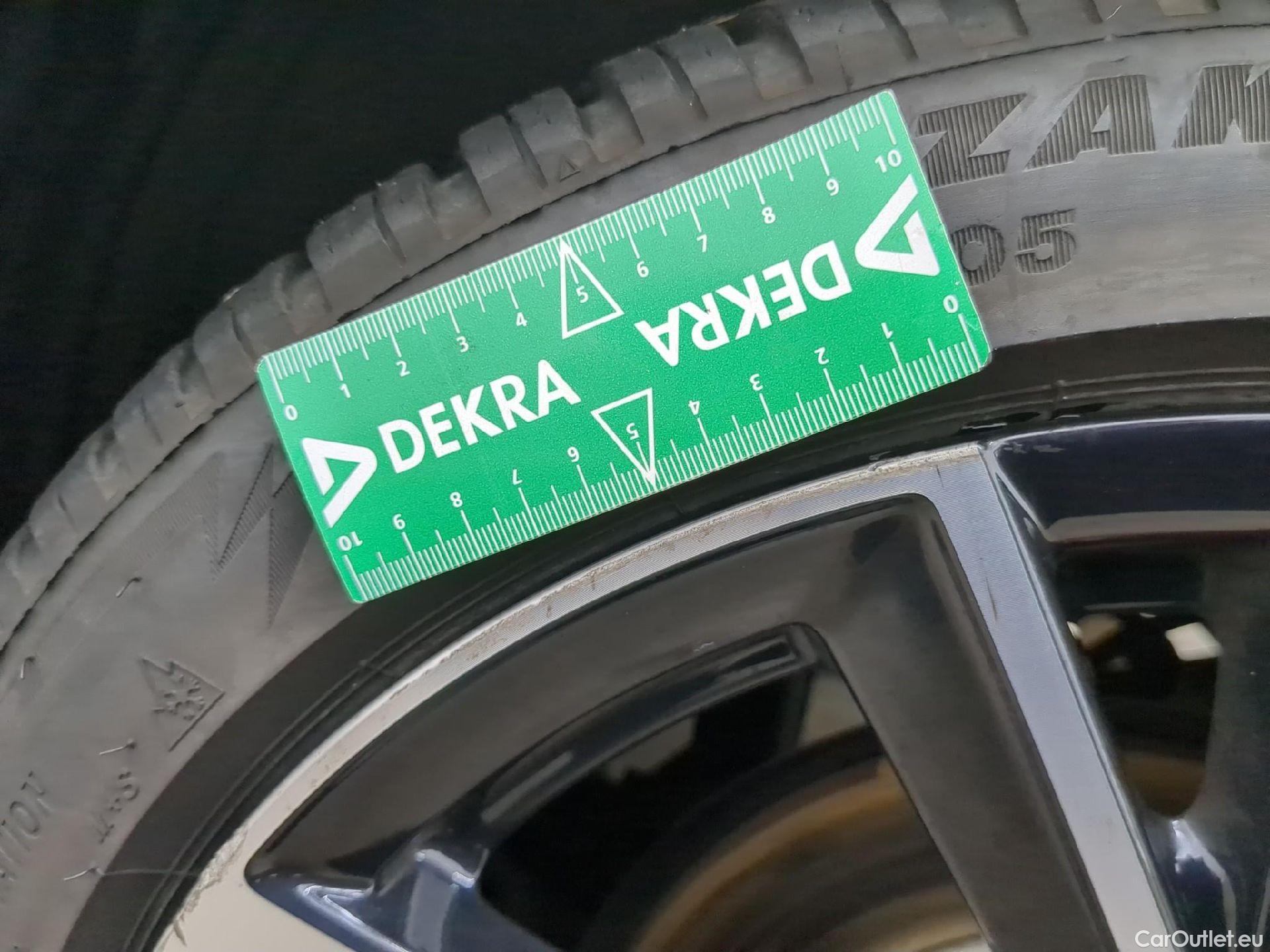  Peugeot  308  Allure Pack 1.2 PureTech 130CV BVA8 E6d #15