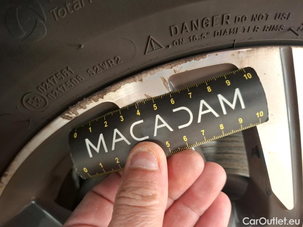  Peugeot  208  Allure 1.2 PureTech 100CV BVM6 E6d #3