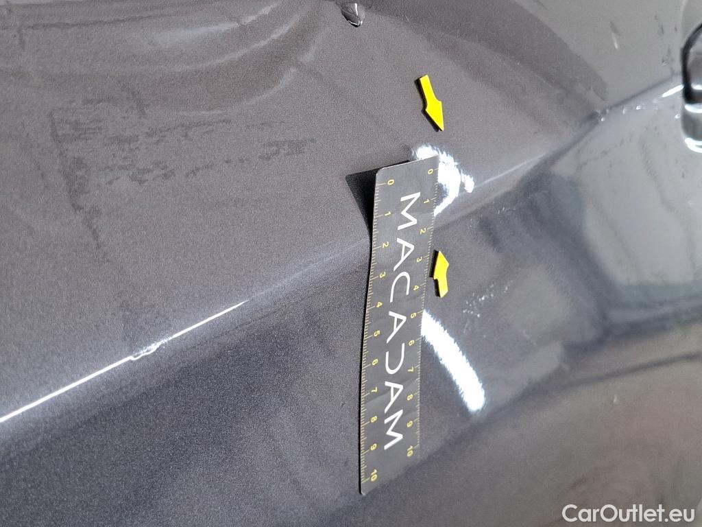  Toyota  Yaris TOYOTA  Hybride / 2017 / 5P / Berline 1.5 VVT-I HYBRID France Business #9