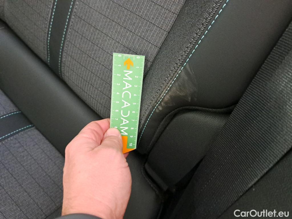  Peugeot  2008  Allure 1.2 PureTech 130CV BVM6 E6d #18