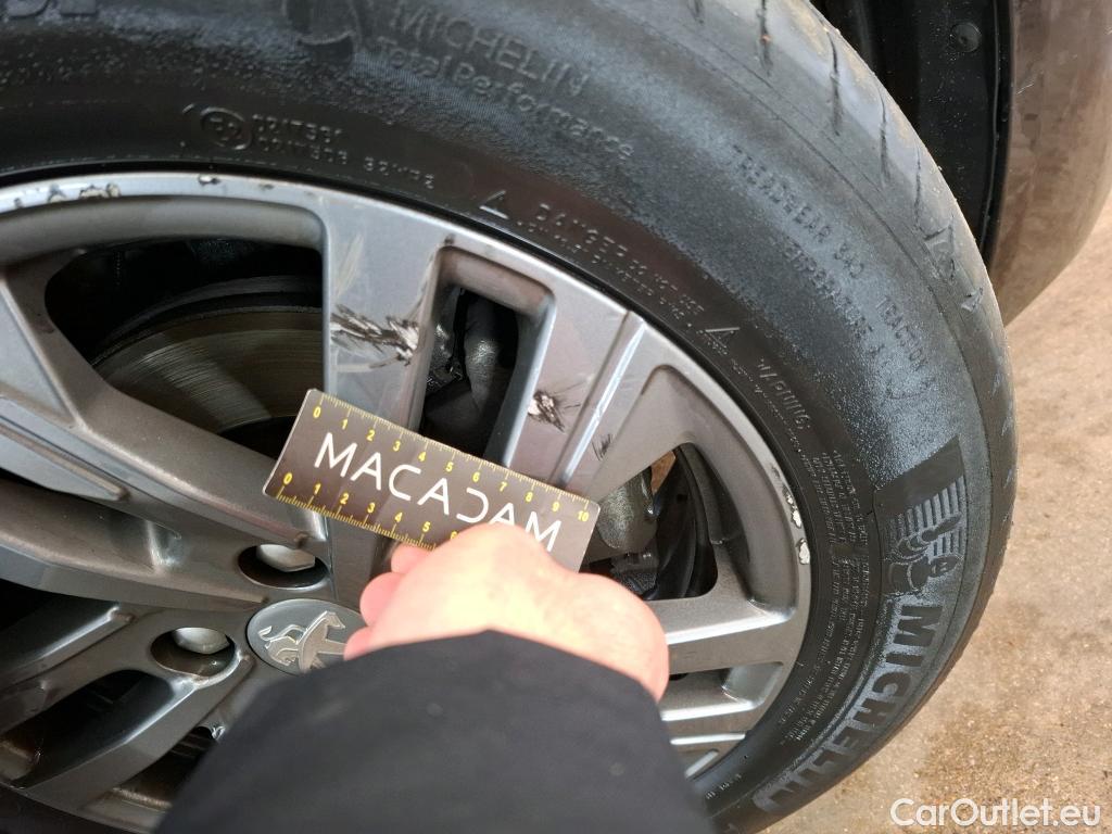  Peugeot  208  Active Pack 1.5 HDi 100CV BVM6 E6d #31