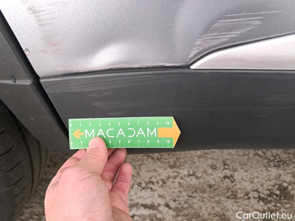  Peugeot  2008  Allure 1.2 PureTech 130CV BVM6 E6d #20