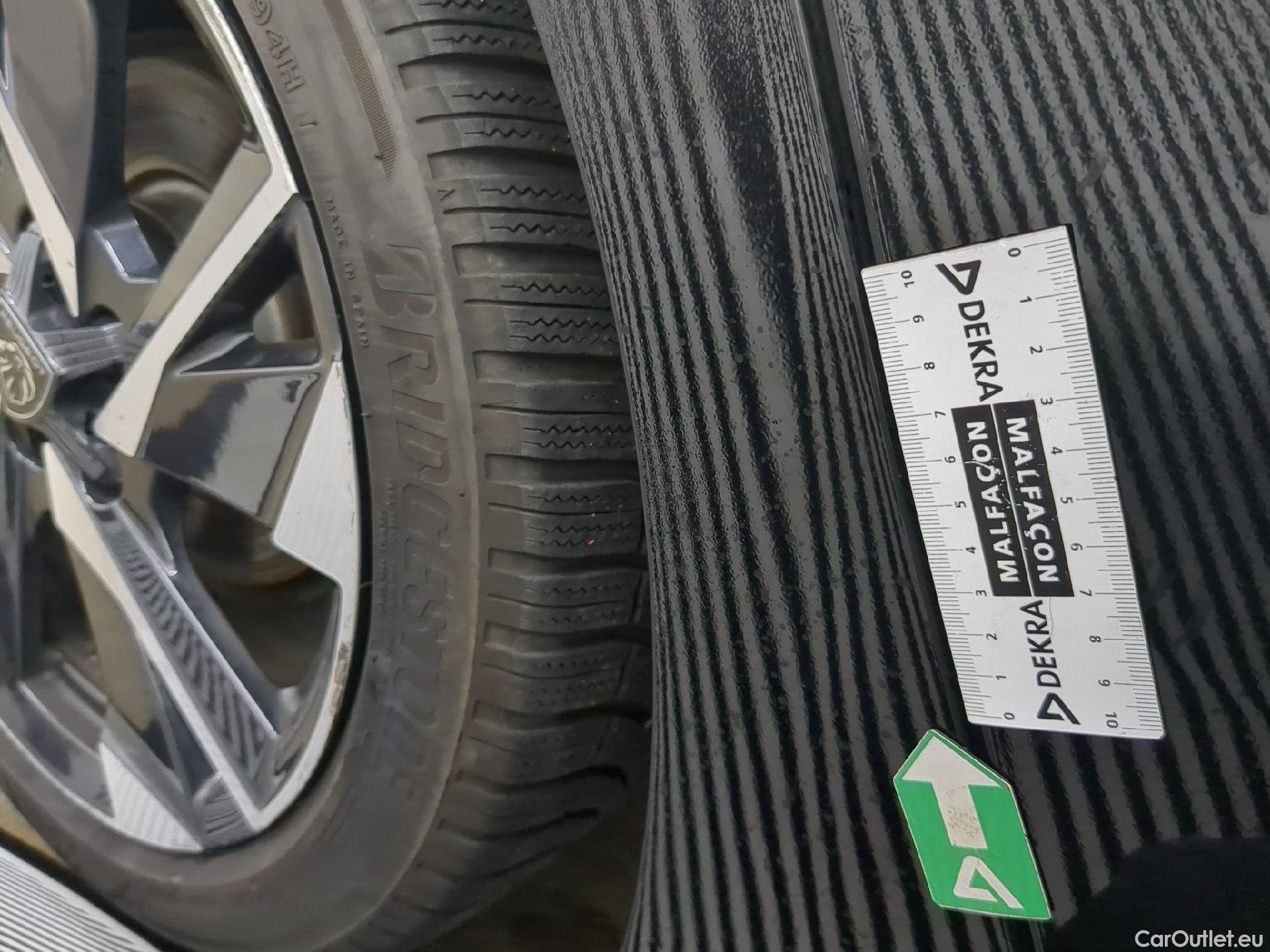  Peugeot  308  Allure Pack 1.2 PureTech 130CV BVA8 E6d #19