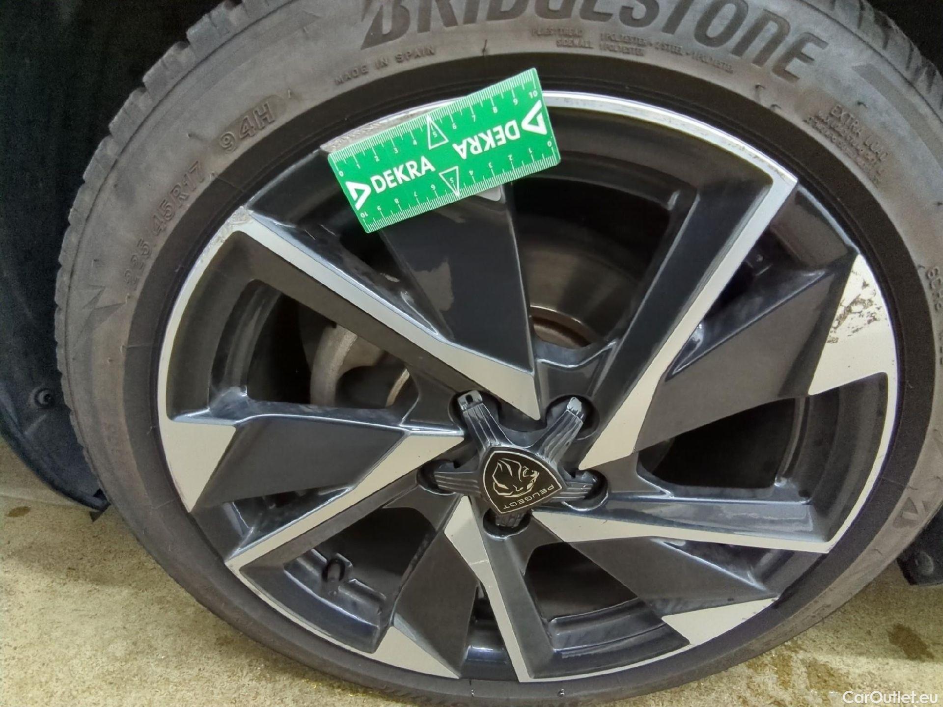  Peugeot  308  Allure Pack 1.2 PureTech 130CV BVA8 E6d #8