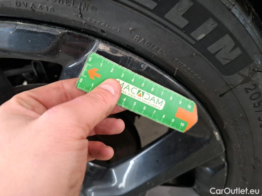  Citroen  C5 CITROEN  Aircross / 2018 / 5P / SUV Hybrid 225 ë-EAT8 Shine Pack #19