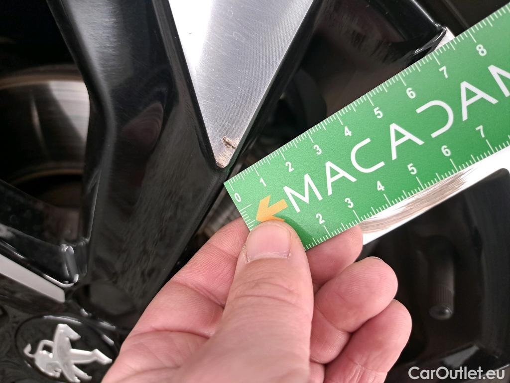  Peugeot  2008  Allure 1.2 PureTech 130CV BVM6 E6d #7