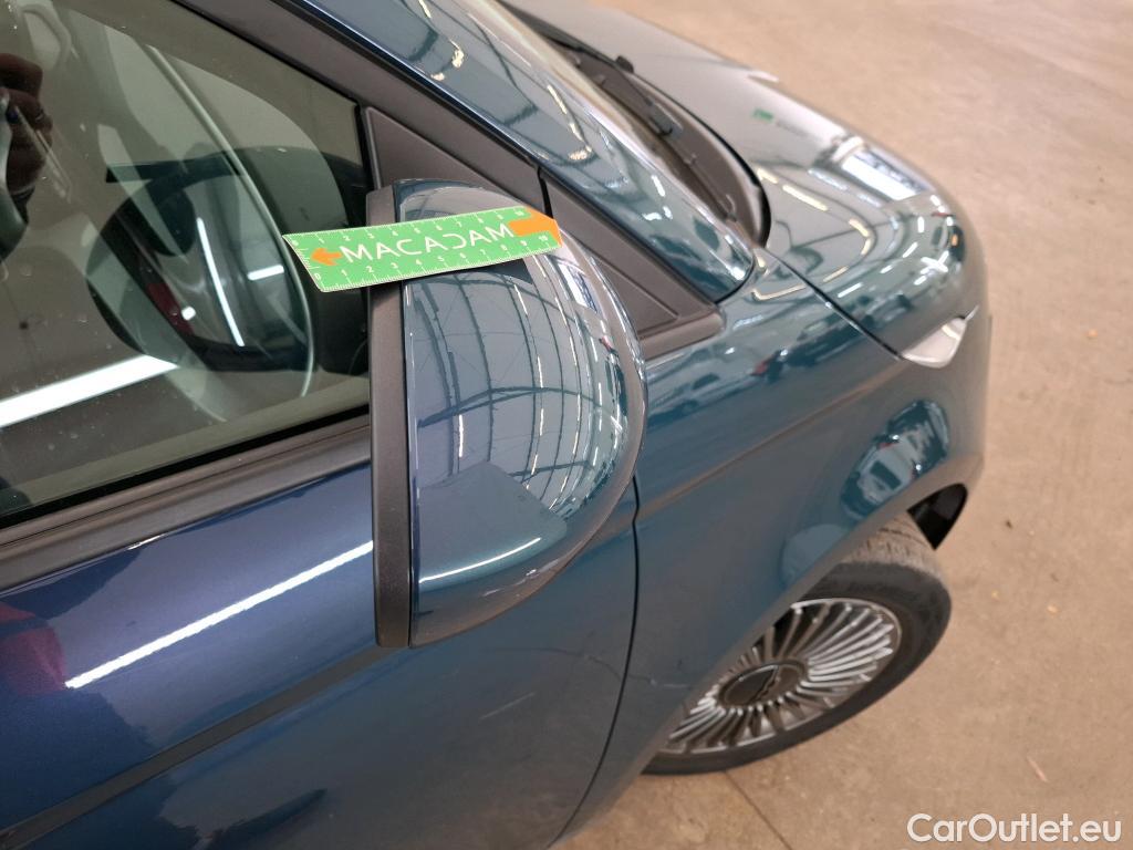  Fiat  500  e Icone 42kWh BVA #43