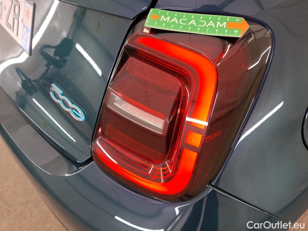  Fiat  500  e Icone 42kWh BVA #54